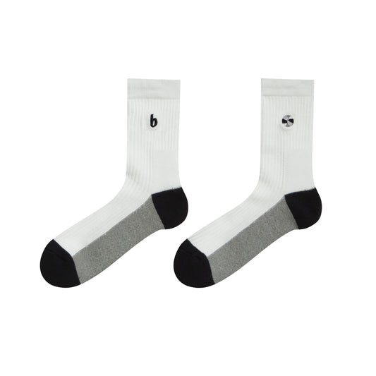 b-ball Mid Crew Socks (white)